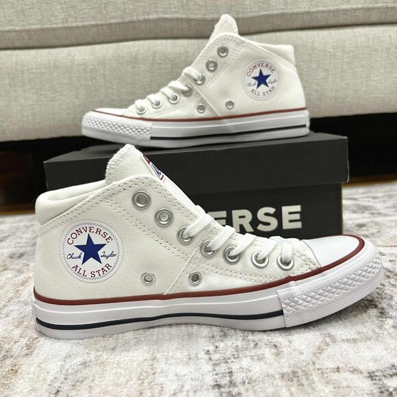 NWT Womens Converse Shoes - Picture 1 of 2